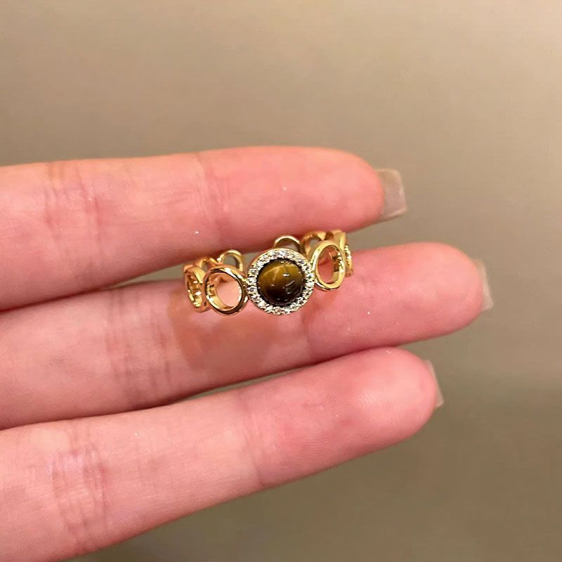 Wholesale Maillard Style Light Luxury Retro Gold Ring with Tiger' s Eye and Zircon