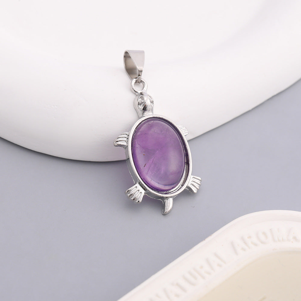 Wholesale Natural color crystal small turtle pendant