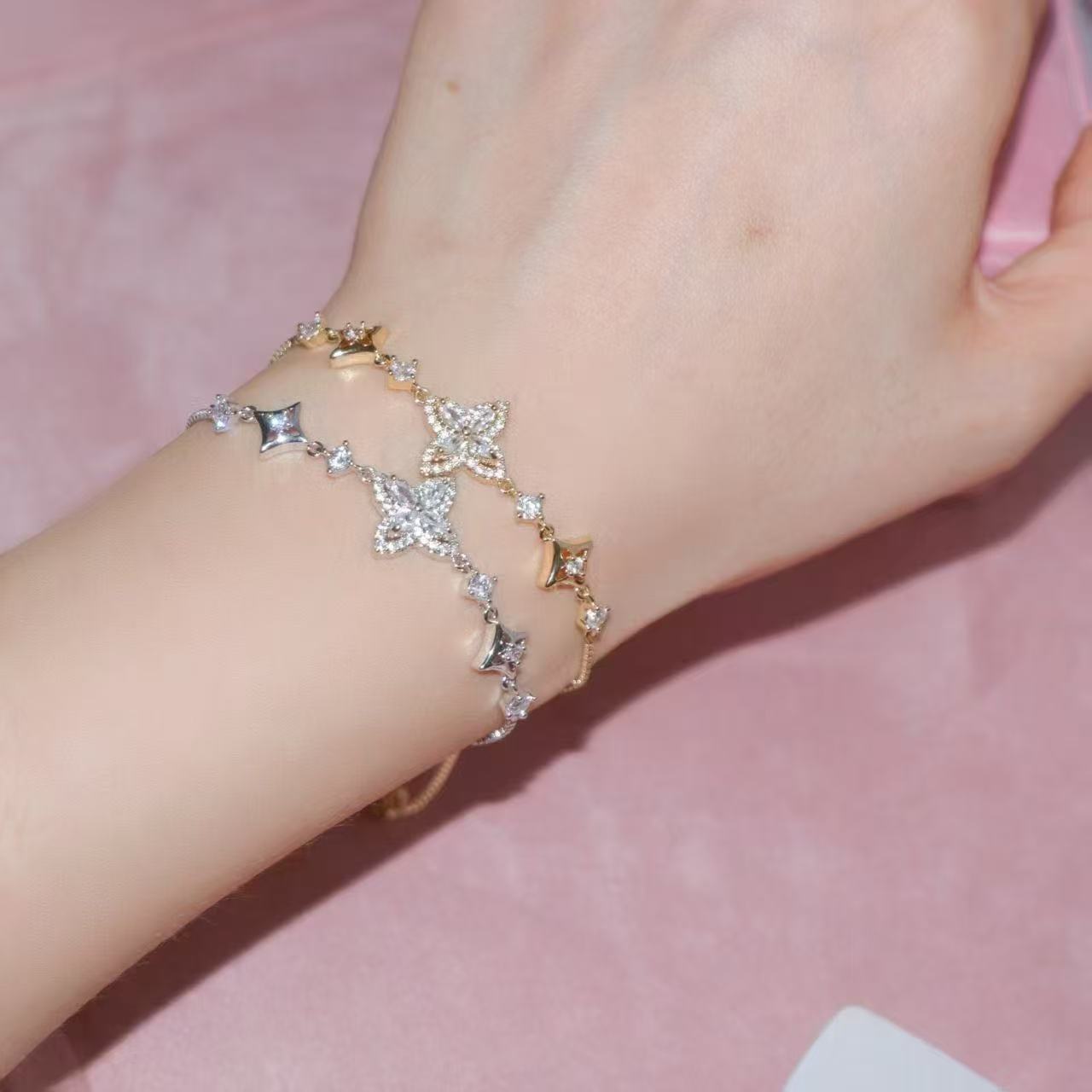 Wholesale Gold Plated Iris Flower Bracelet Full Rhinestones Pull Adjustable Fashion Jewelry Gift