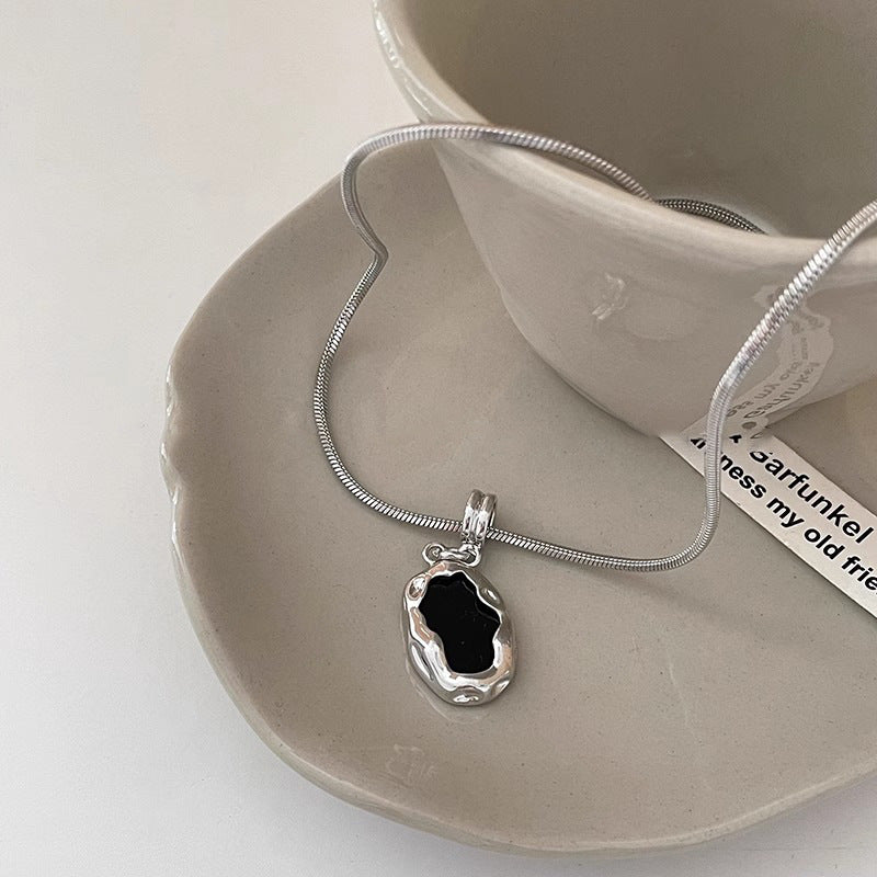 Wholesale  Titanium Steel Irregular Pendant Necklace Snake Bone Chain