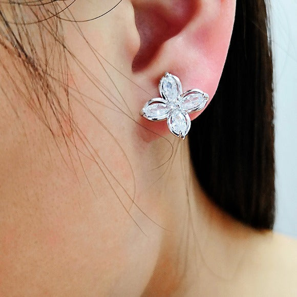 Wholesale four-leaf flower zircon ear clips earrings