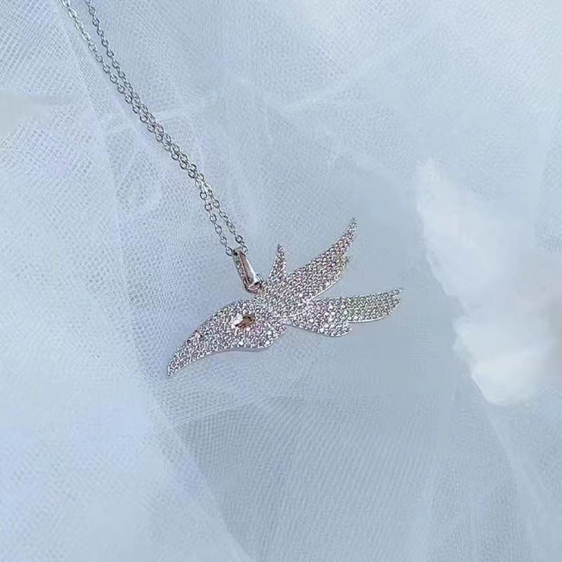 Wholesale Creative and fashionable feather necklace