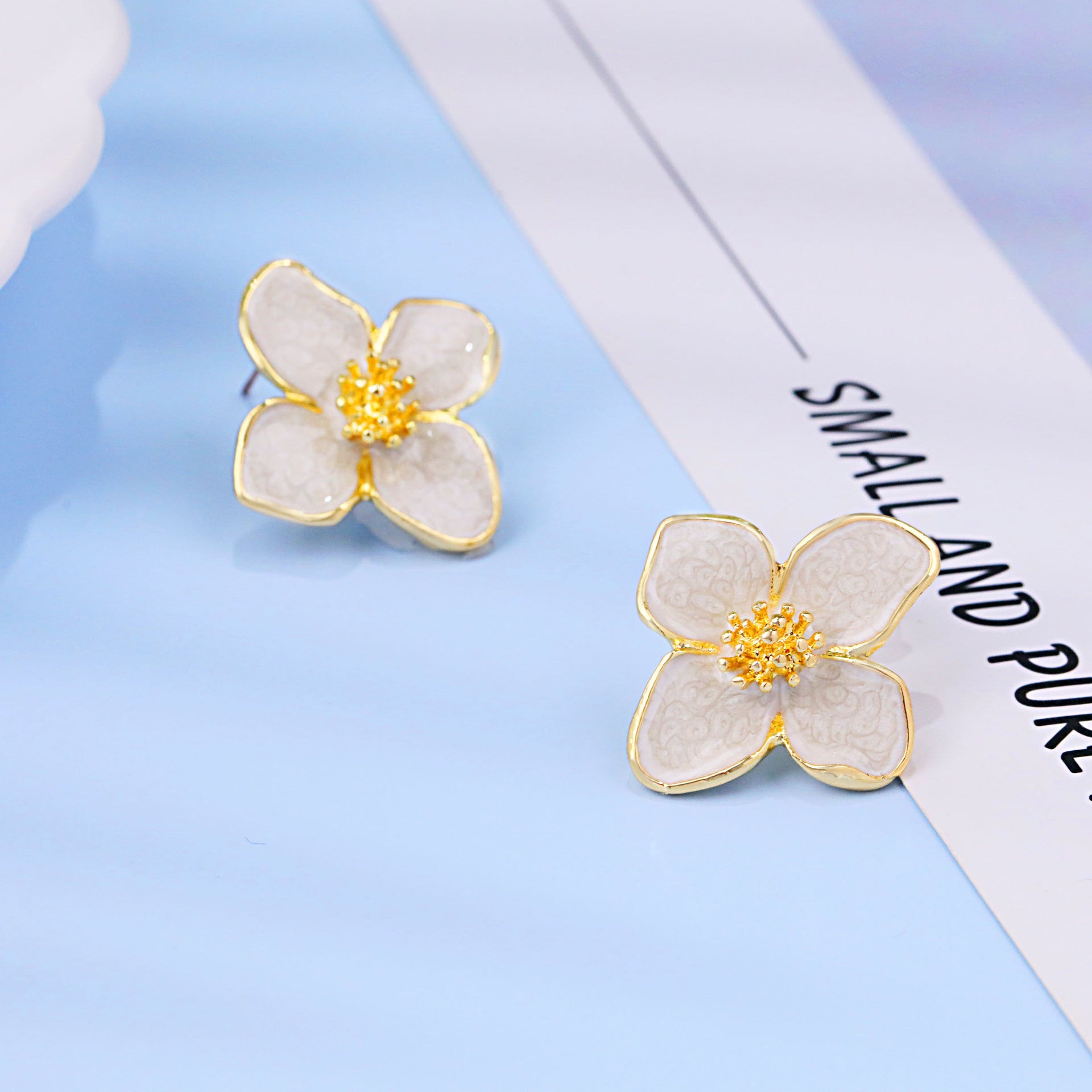 Wholesale Gardenia earrings  geometric earrings