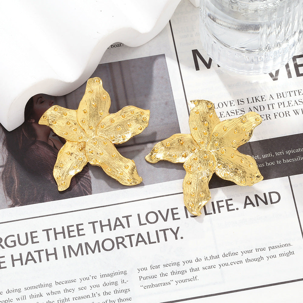 Wholesale Vintage Sunflower Metal Exaggerated Earrings