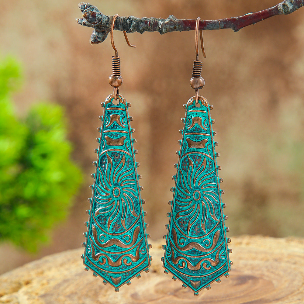 Wholesale Bohemian Hollow Geometric Retro Vintage Alloy Earrings for Everyday Wear or Gift