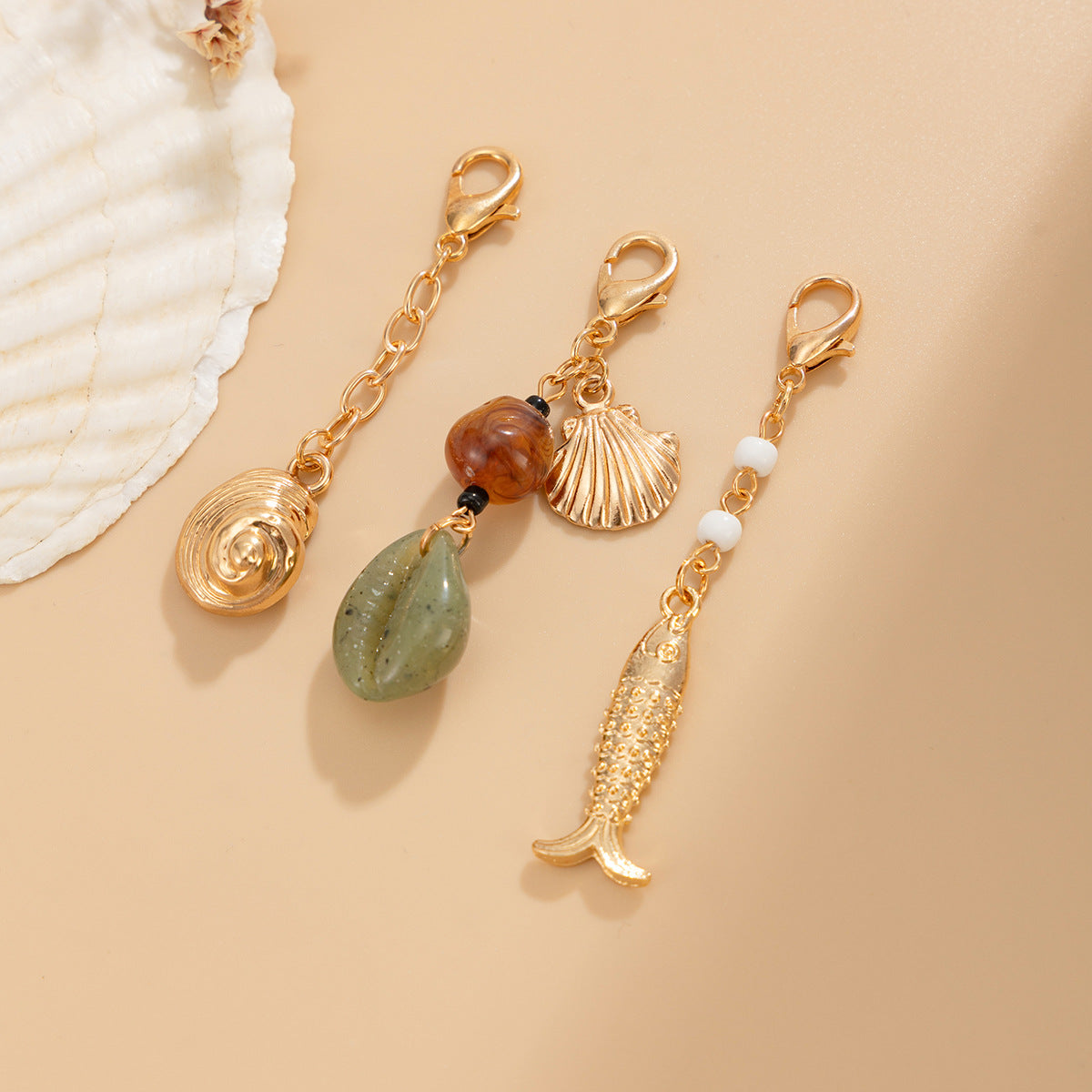 Wholesale Ocean Style Conch Shell Fish Tail Keychain Pendant