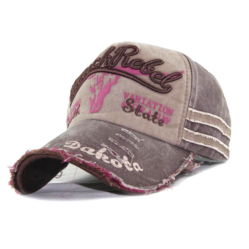 Wholesale Fashionable baseball cap with letter embroidery