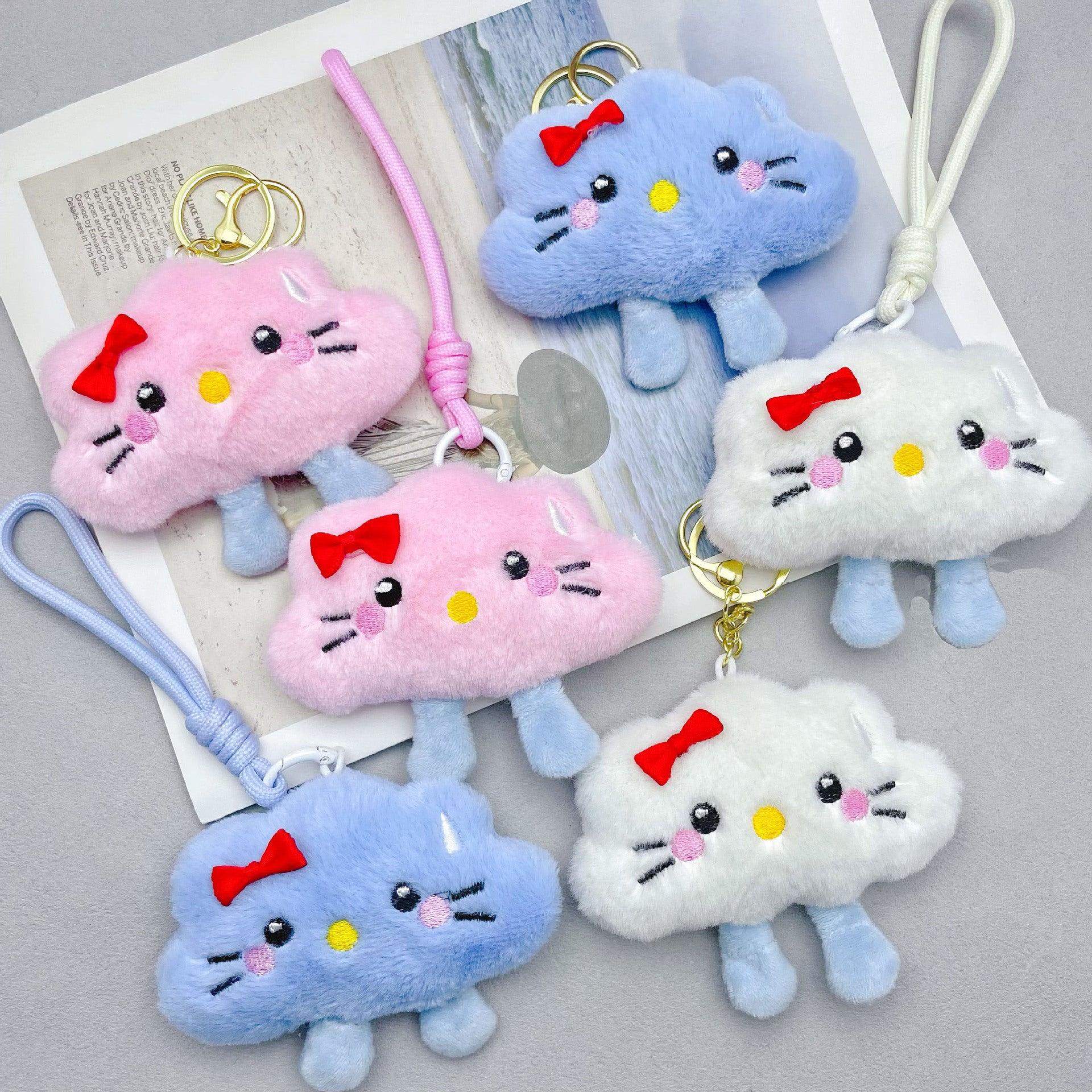 Wholesale Stylish Cloud Plush Keychain Bag Charm Pink Wool Yarn Cute Gift for Couples