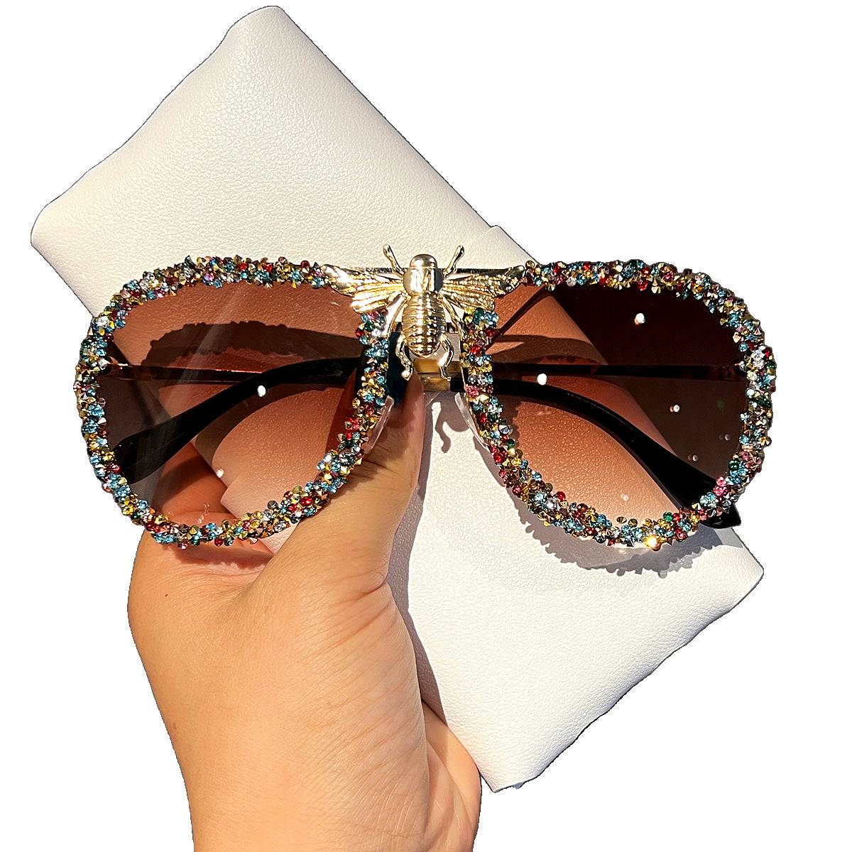 Wholesale Retro Bee Diamond Sunglasses - Trendy Fashion Accessory for Women,  Gift for Boutique Resale