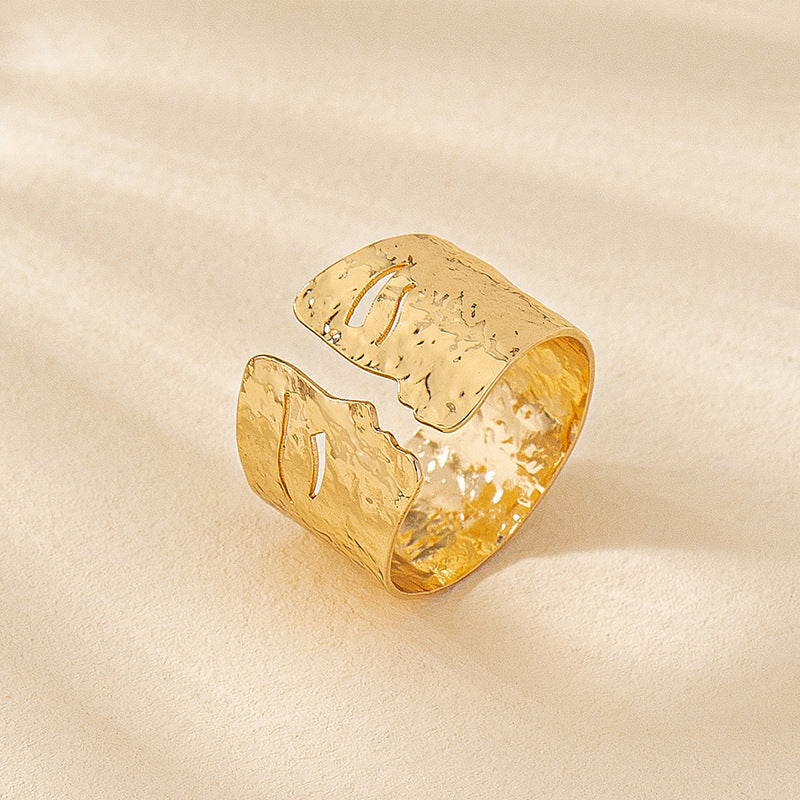 Wholesale  Fashionable Abstract Face Metal Ring Women' s Simple Retro Open Ring Contour Ring Women' s Decoration
