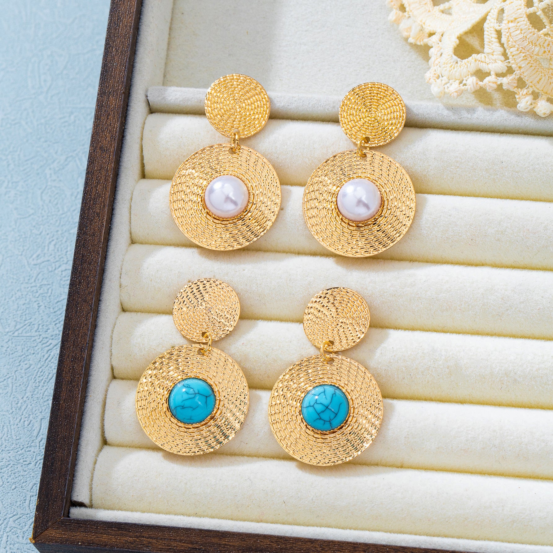 Wholesale French Retro Imitation Turquoise Geometric Disc Earrings Fashion Accessory
