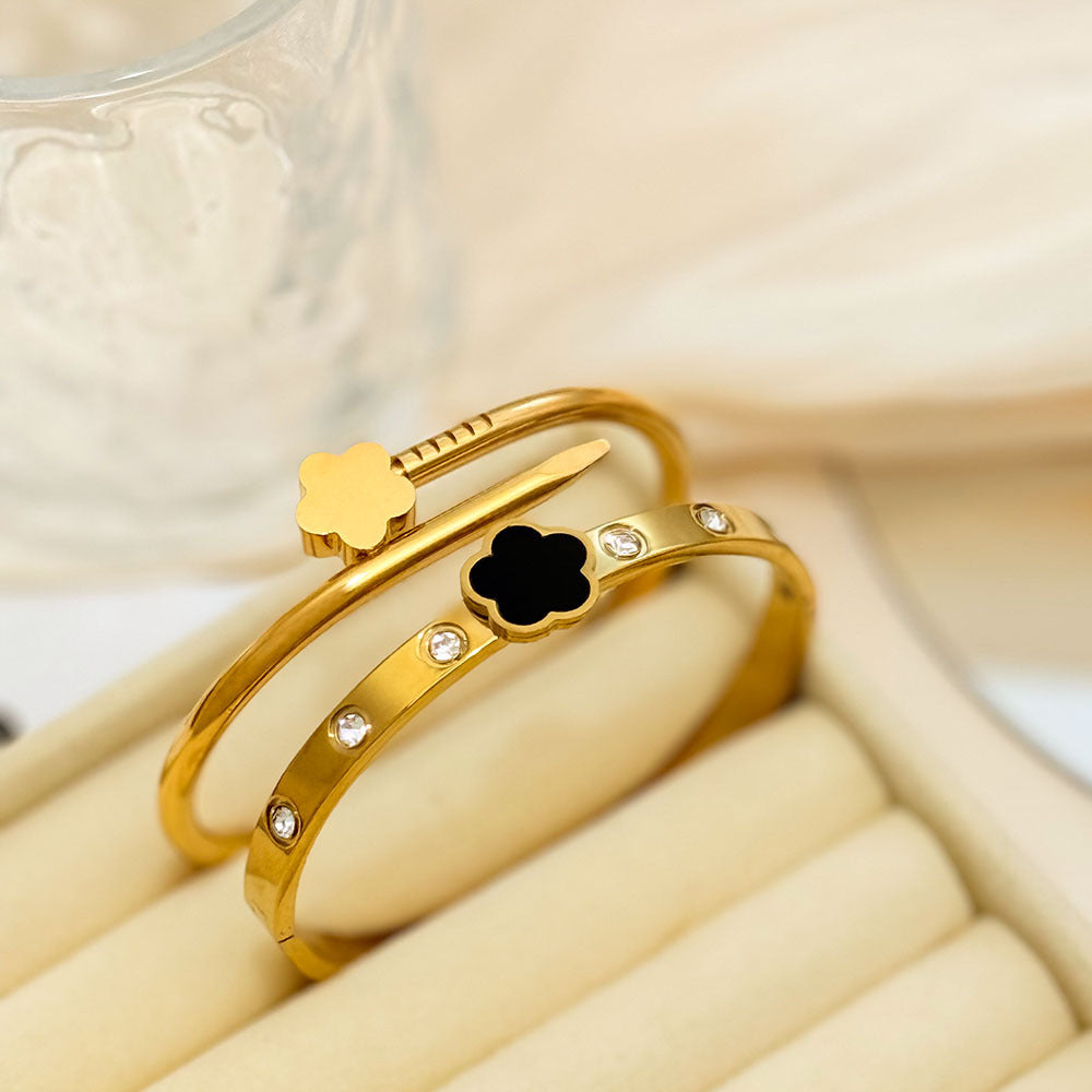 Wholesale Titanium steel flower diamond bracelet