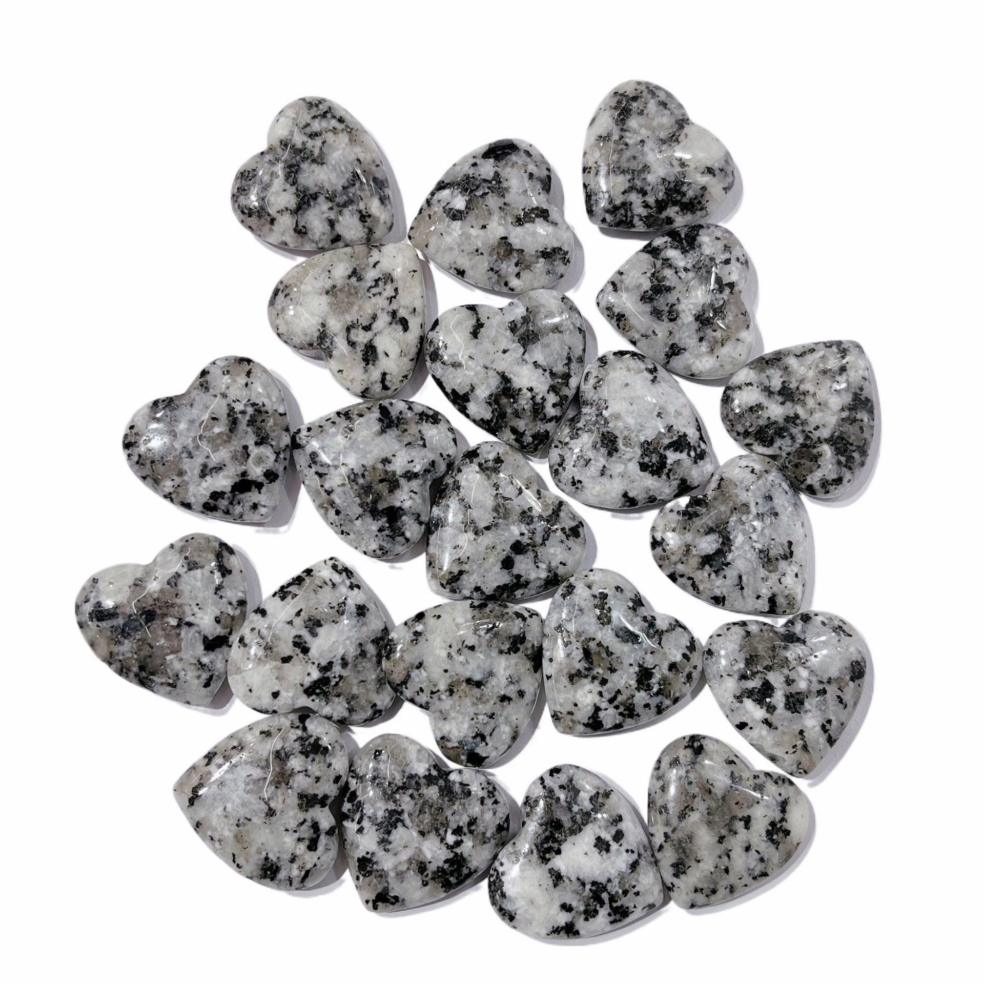 Wholesale natural crystal 20mm love pendant