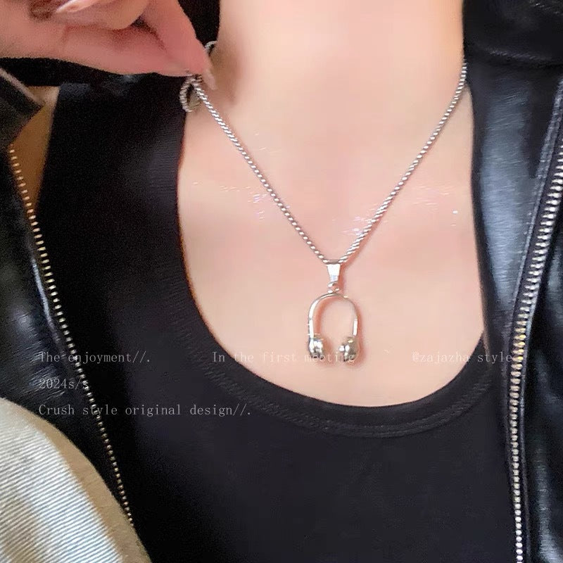 Wholesale Retro Headphone Pendant Necklace