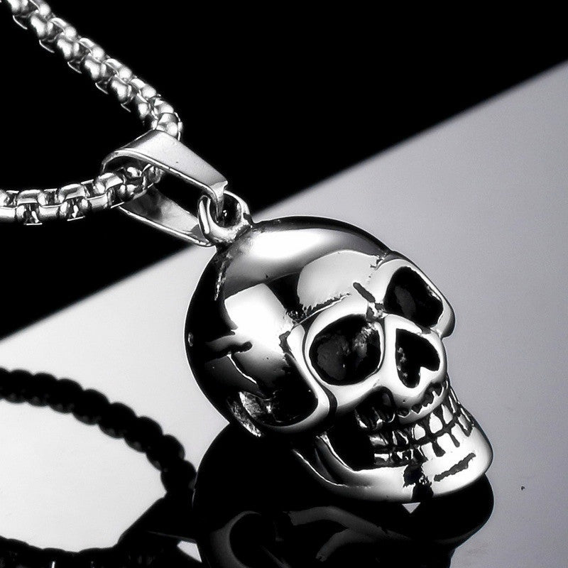 Wholesale exaggerated personality oversized skull necklace