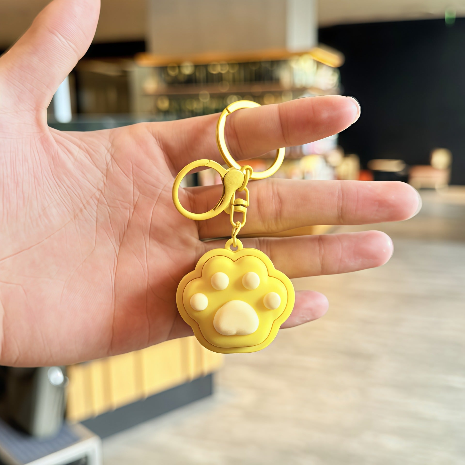 Wholesale Chic Cat Paw Keychain PVC Couple Gift Accessory Boutique Resale