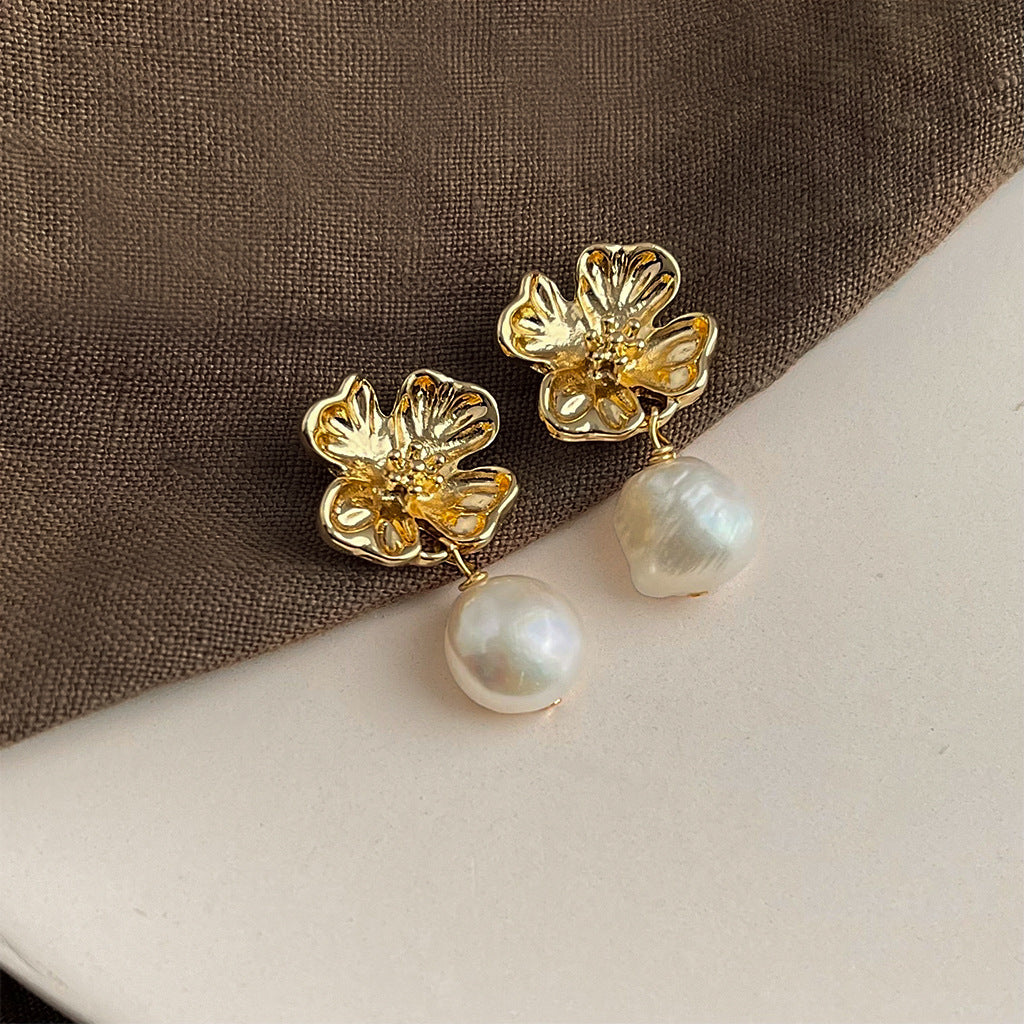 Wholesale Baroque natural pearl French retro earrings