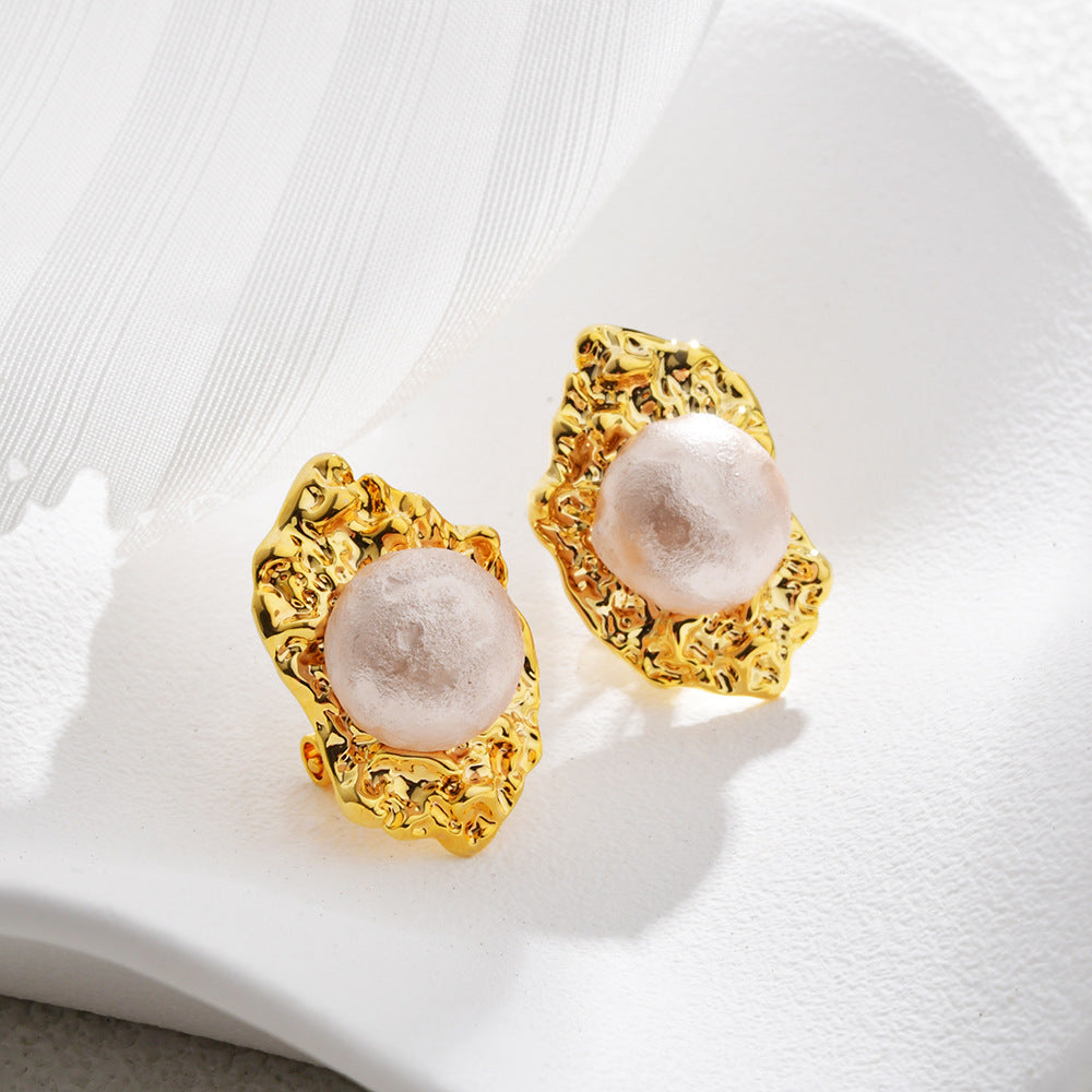 Wholesale  vintage Fashion Distinctive Ear Clip Court Style Light Luxury  Earrings