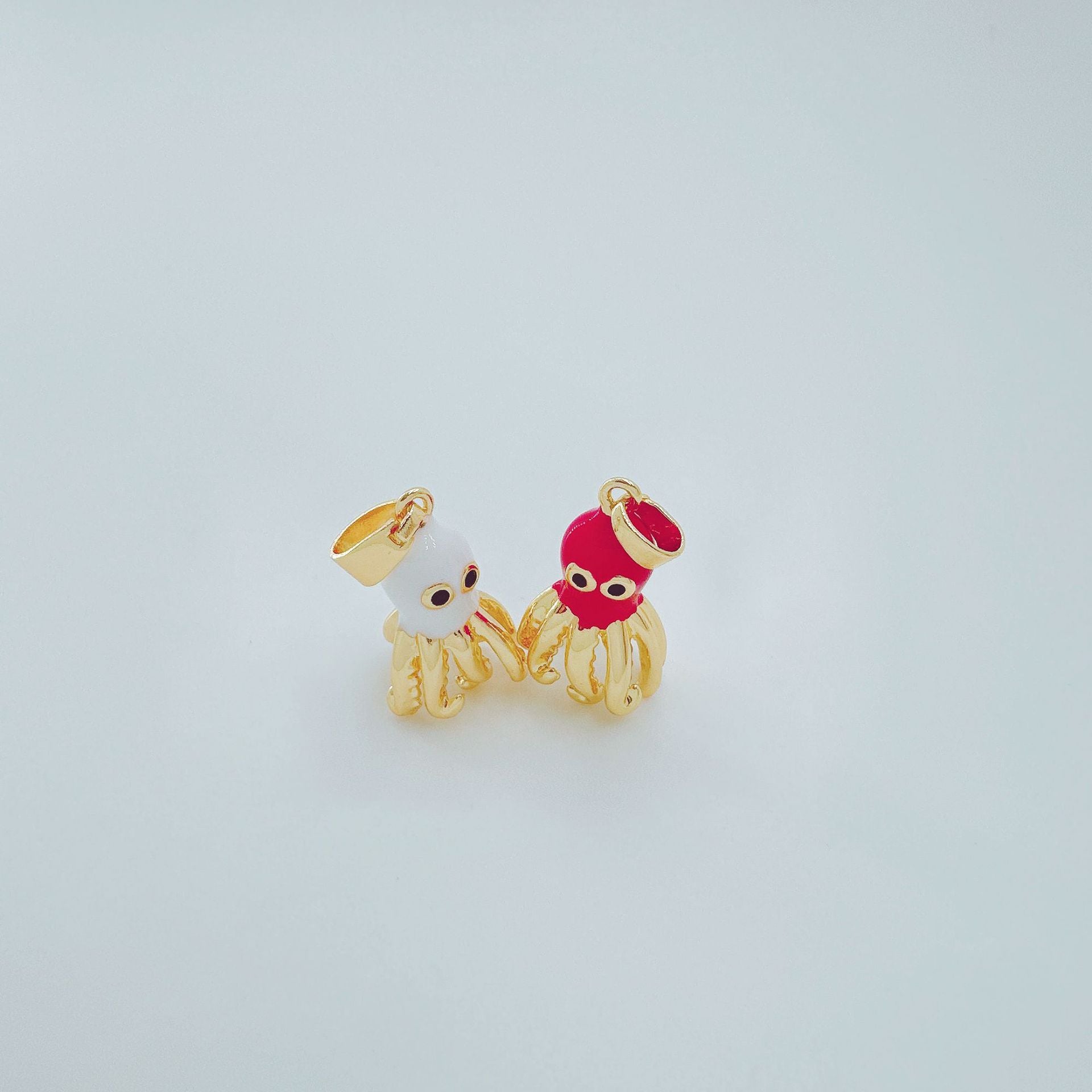 Wholesale Fashion Ocean Series Pendant Gold Plated Copper Jewelry Accessory