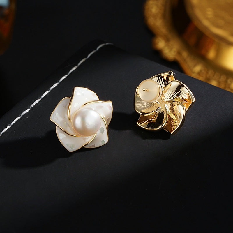 Wholesale Luxury  Pearl Flower Earrings