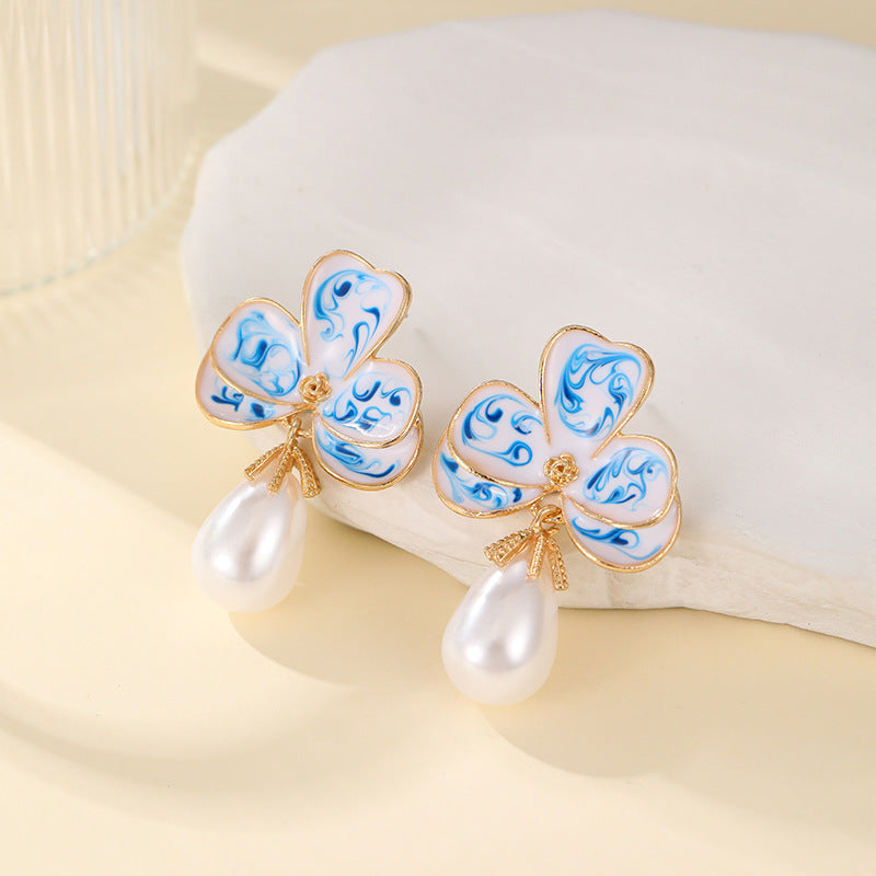 Wholesale Oil Dripping Flower Love Earrings
