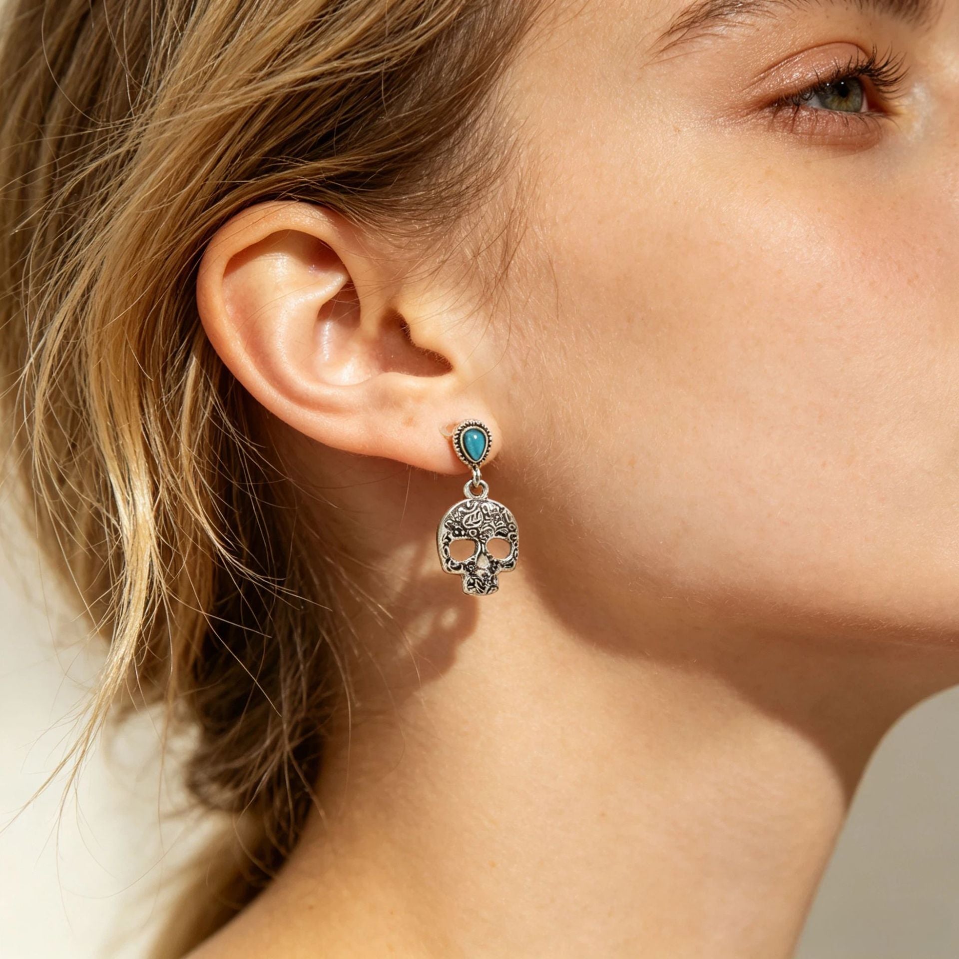 Wholesale Vintage Carved Skull Drop Earrings For Women  Faux Turquoise Pendant Hooks Fashion Jewelry Accessory