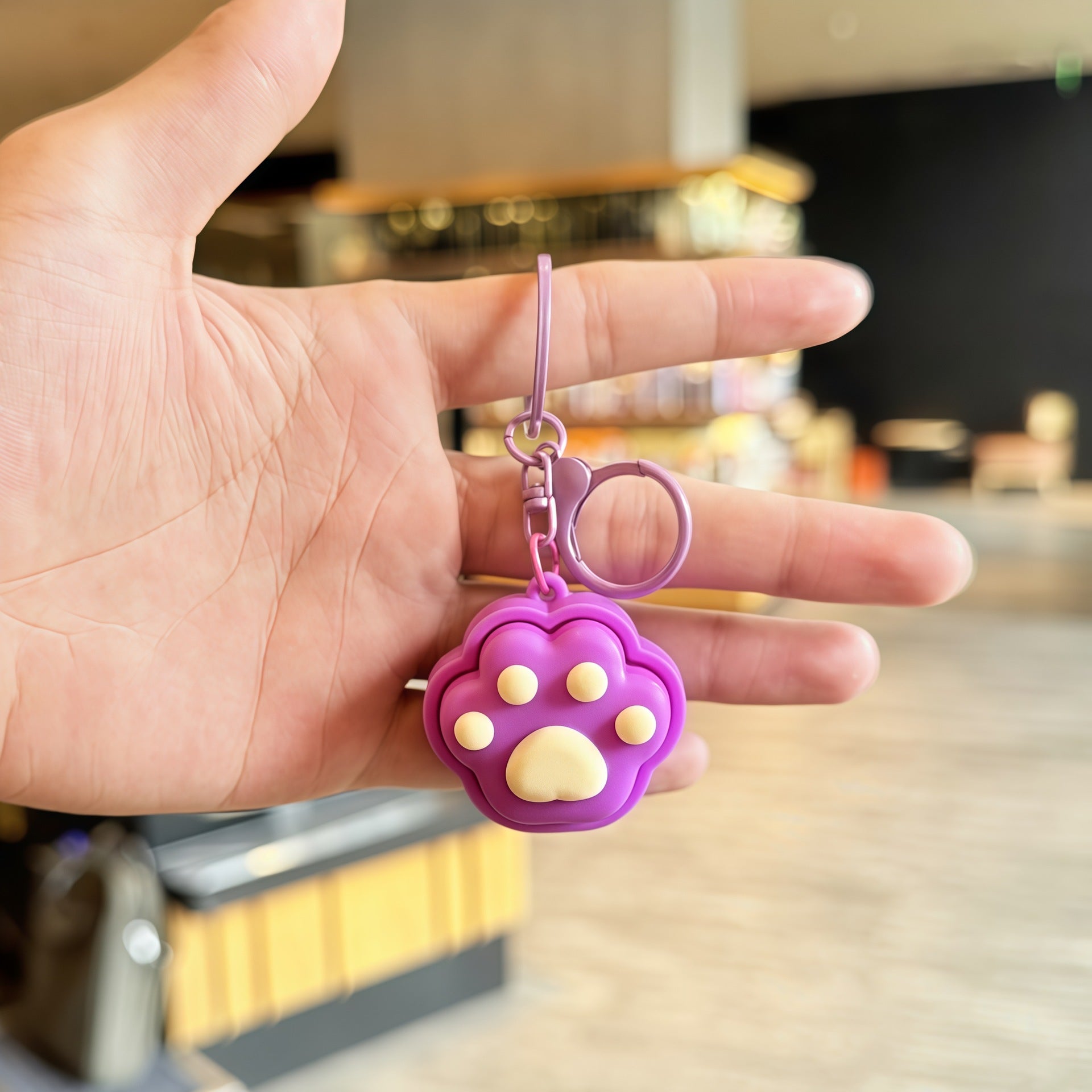 Wholesale Chic Cat Paw Keychain PVC Couple Gift Accessory Boutique Resale