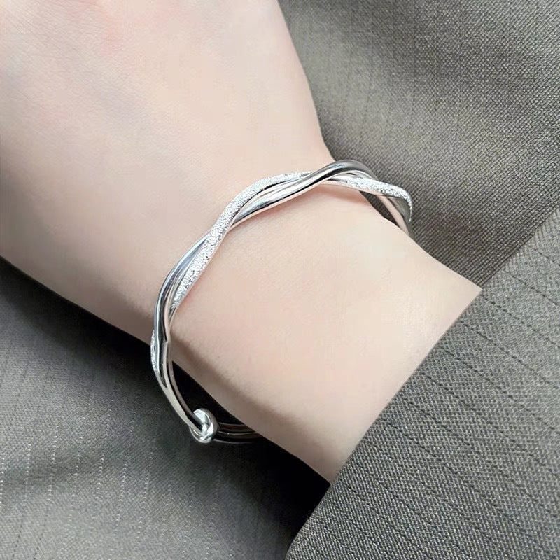 Wholesale zinc alloy Mobius ring bracelet