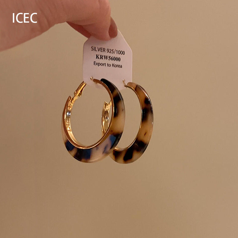 Wholesale Vintage Metallic Shiny Spherical Earrings