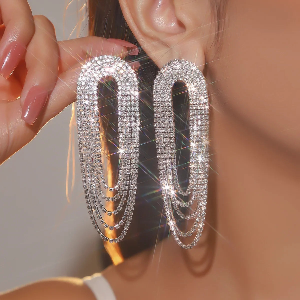 Wholesale  Luxury Shiny Rhinestone Long Earrings