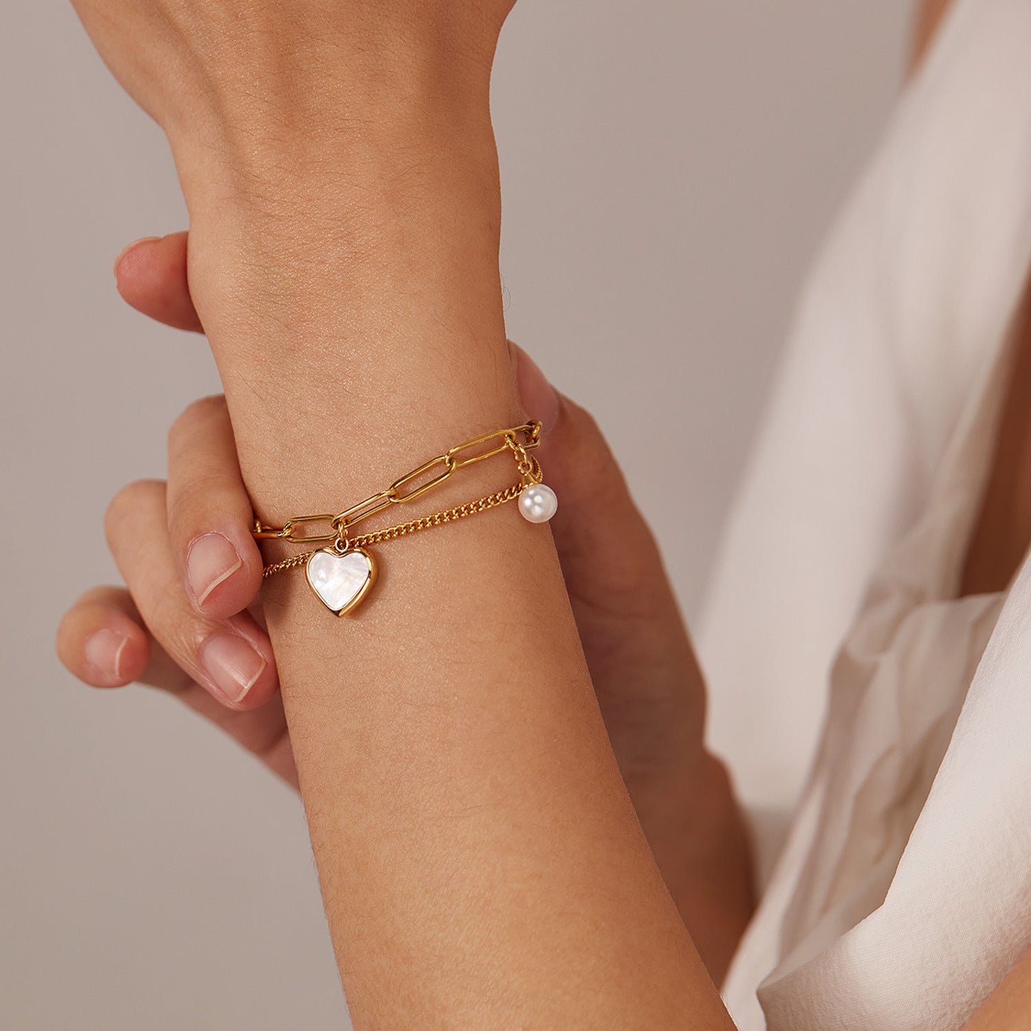 Wholesale Double Layer Temperament All-match Peach Pearl Titanium Steel Bracelet