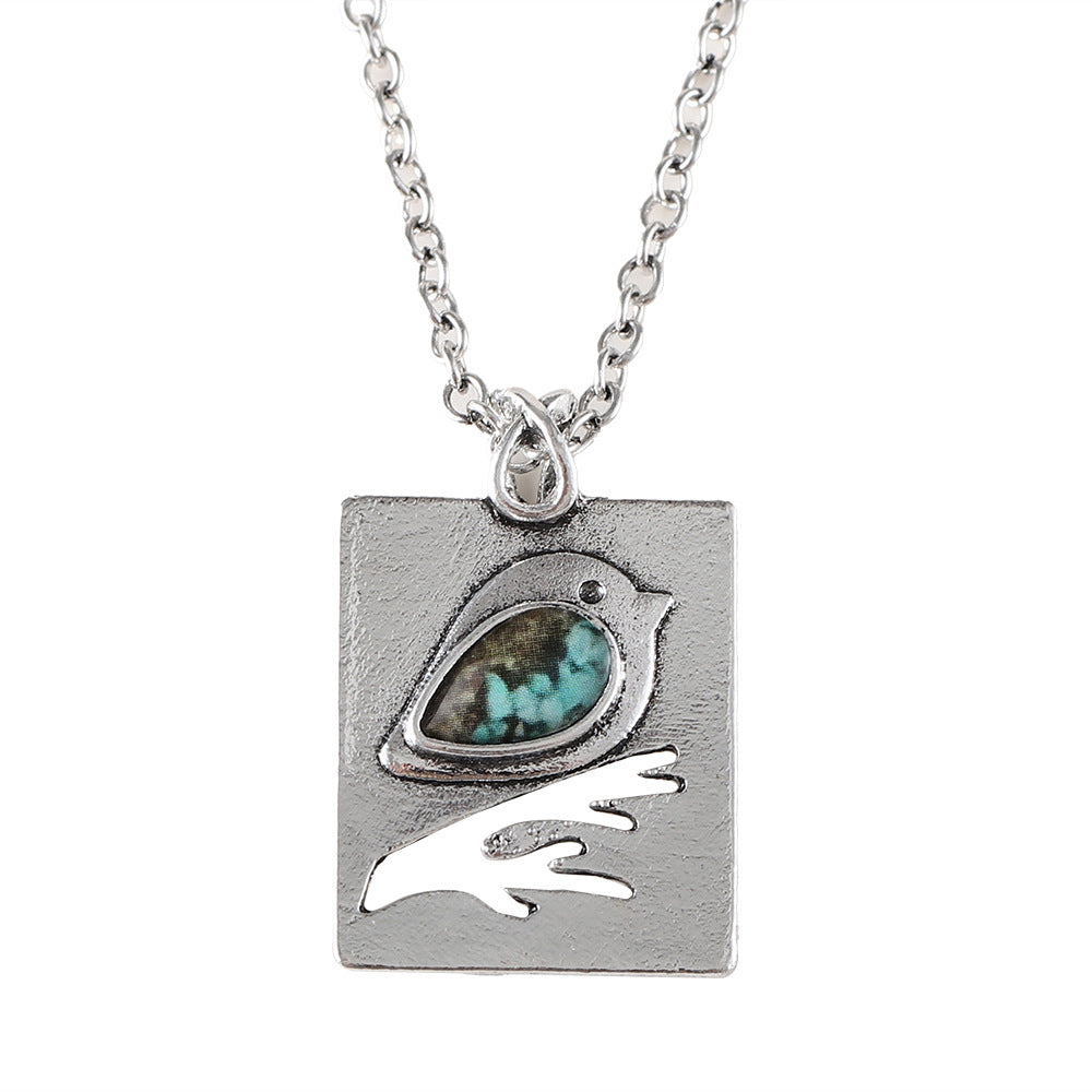 Wholesale Retro Bird Blue Zircon Pendant Necklace Zinc Alloy Electroplated Fashion Accessory