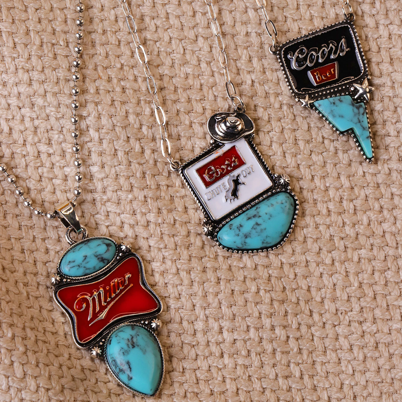 Wholesale Retro Geometric Drip Oil Pendant Necklace,  Fashion Jewelry Accessory for Everyday Wear or Gift Giving