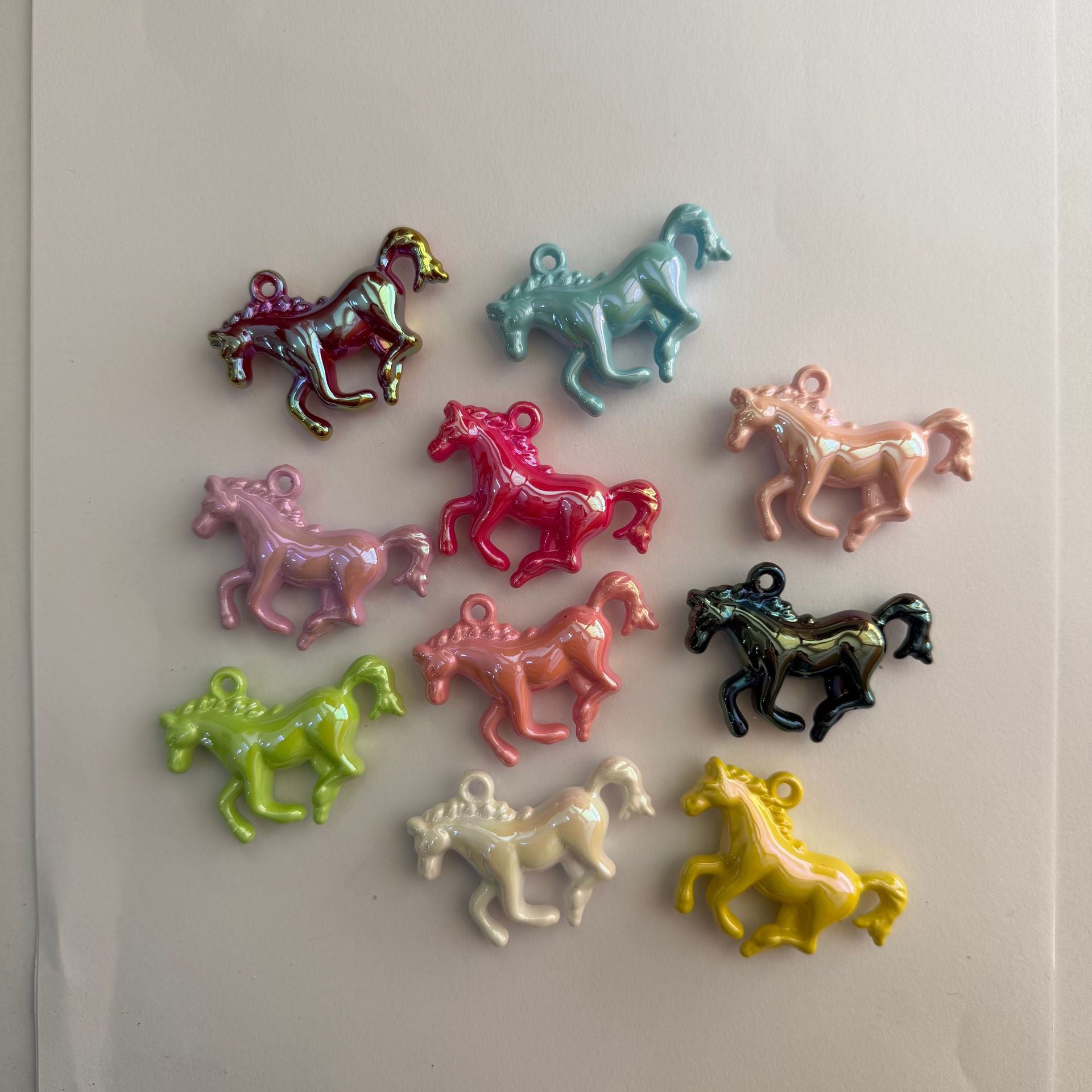 Wholesale Cute Acrylic Horse Keychain Bag Charm Car Key Accessory Gift