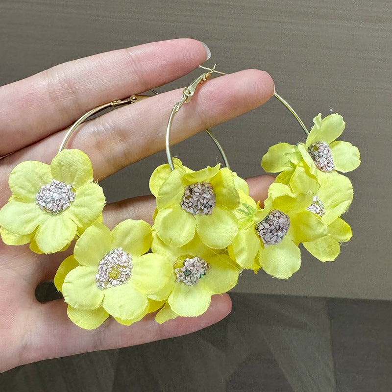 Wholesale Flower Tassel Acrylic Earrings Stylish Fashion Accessory for Boutique Resale