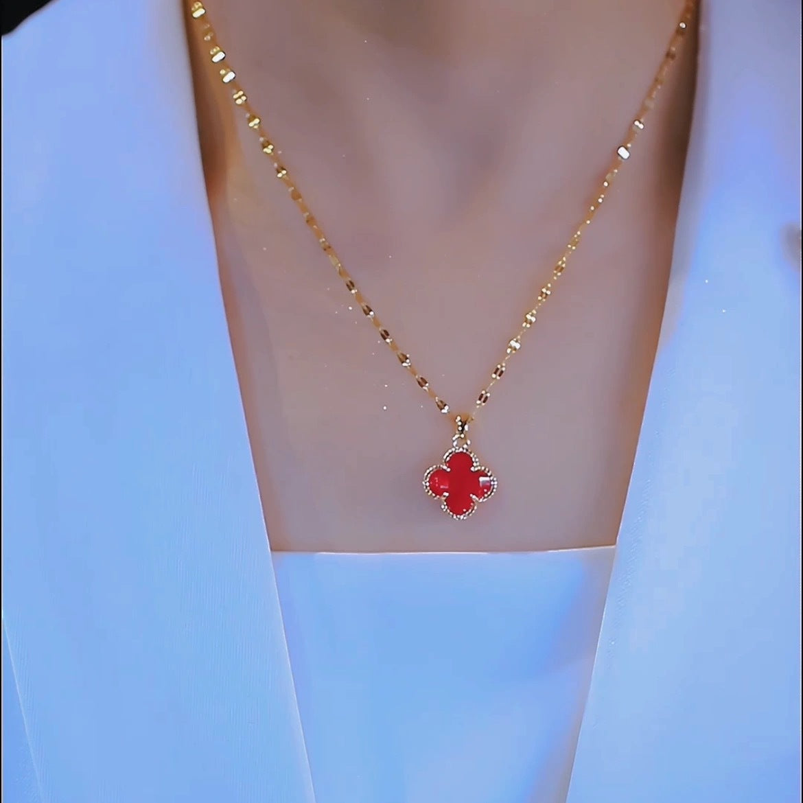 Wholesale Sweet Four-Leaf Flower Clavicle Chain - Titanium Steel,  Non-Fading,  Gemstone Accents - Boutique Resale Jewelry