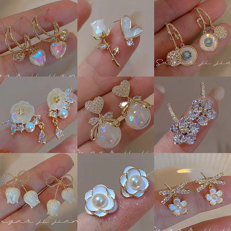 Wholesale Simple and Luxurious Heart-shaped Pearl Earrings