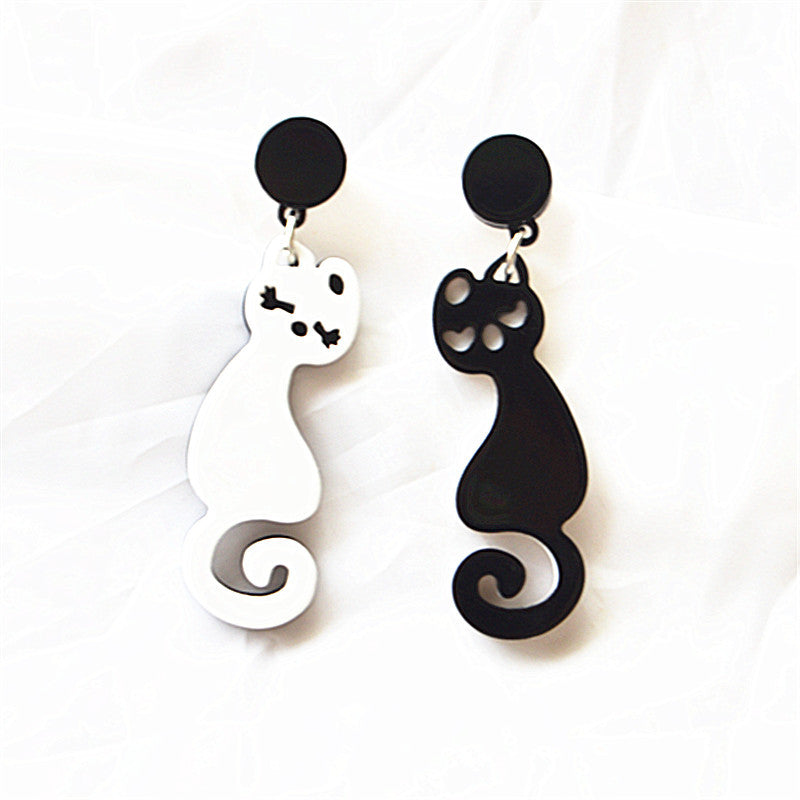 Wholesale Trendy Black White Cat Acrylic Earrings Handmade Fashion Accessory for Boutique Resale