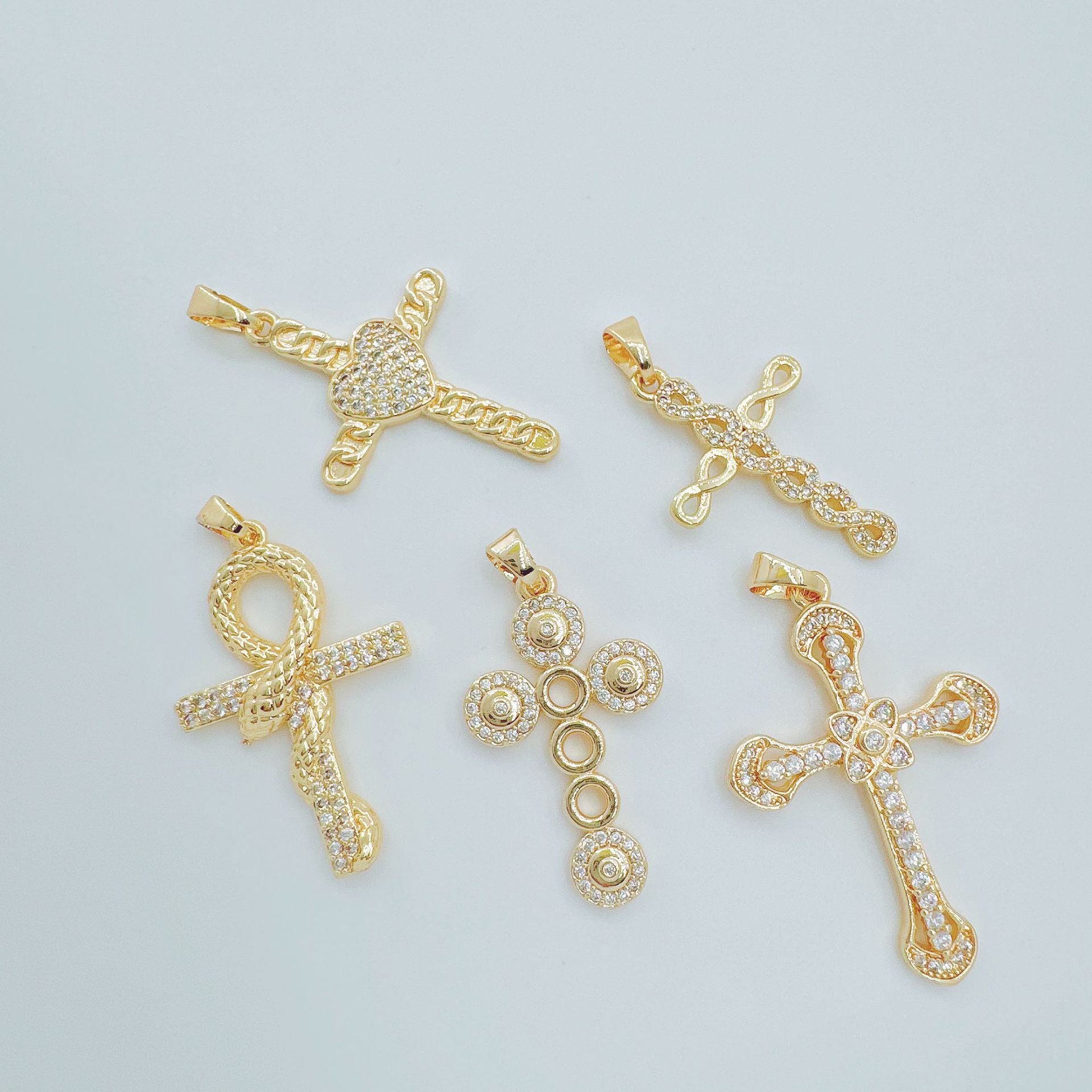Wholesale Trendy Copper Gold Plated Zircon Pendant Necklace Fashion Accessory