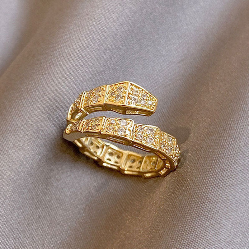 Wholesale light luxury snake bone ring