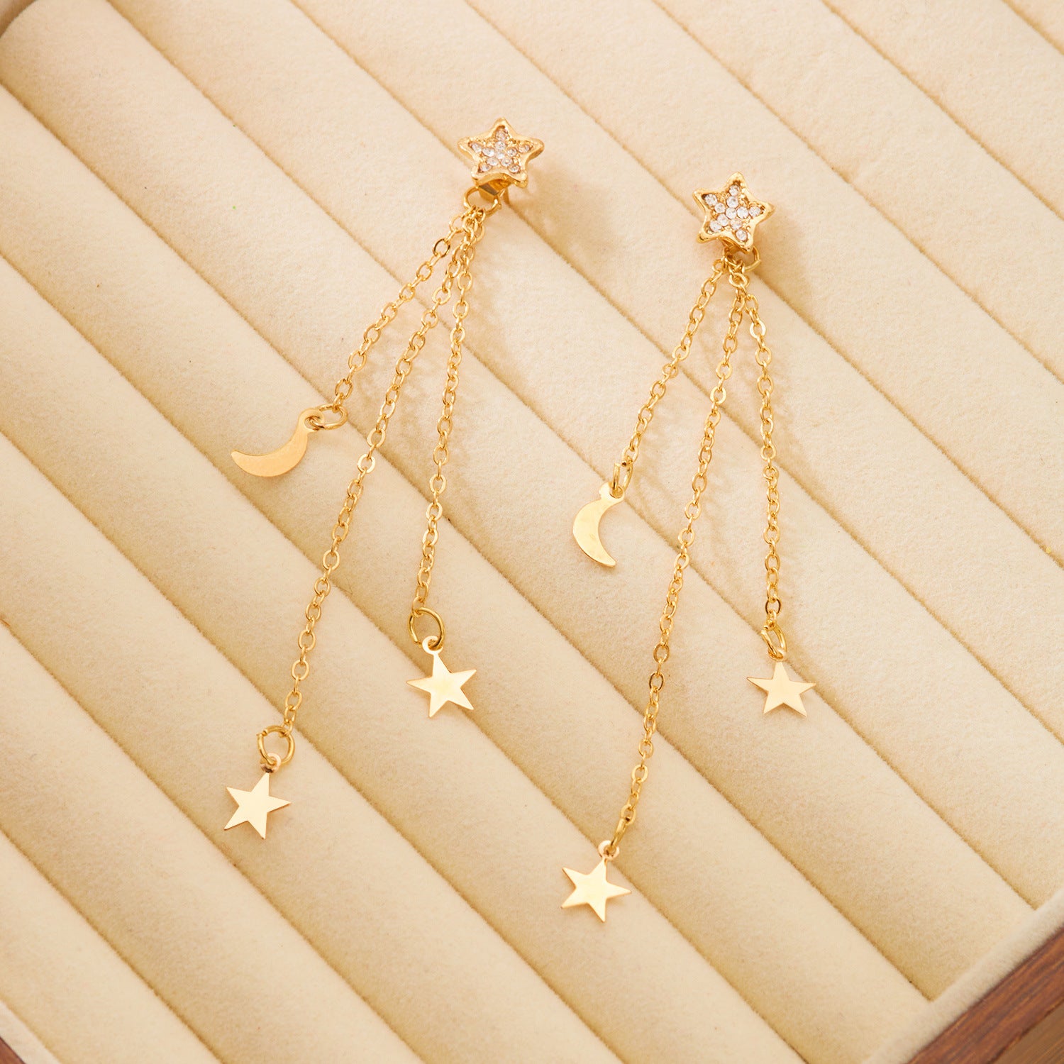 Wholesale Elegant  Creative  Flower Pendant Earrings
