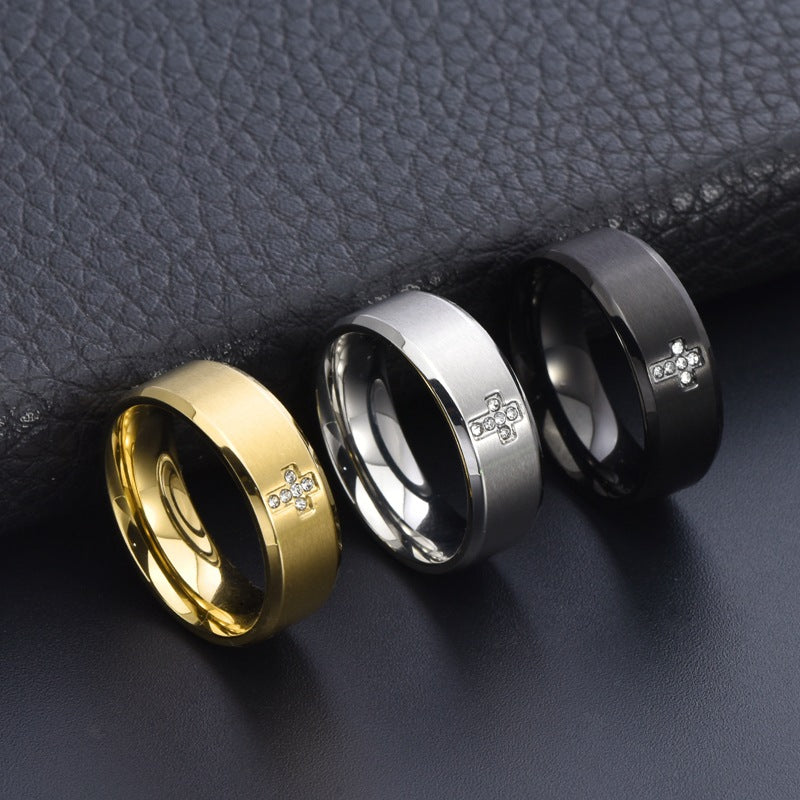 Anello in titanio con croce diamantata spazzolata larga 8 mm all'ingrosso