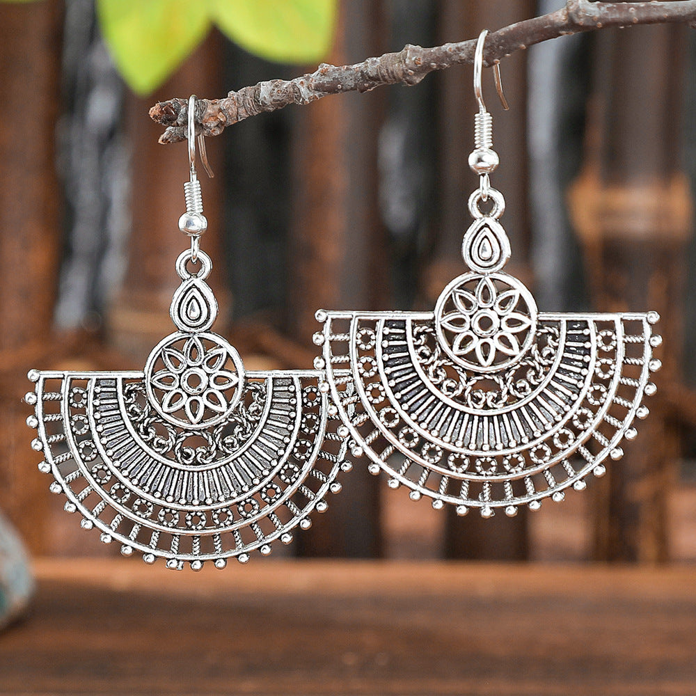 Wholesale Alloy Ethnic Bohemian Earrings Vintage Distressed Style Jewelry for Everyday Wear
