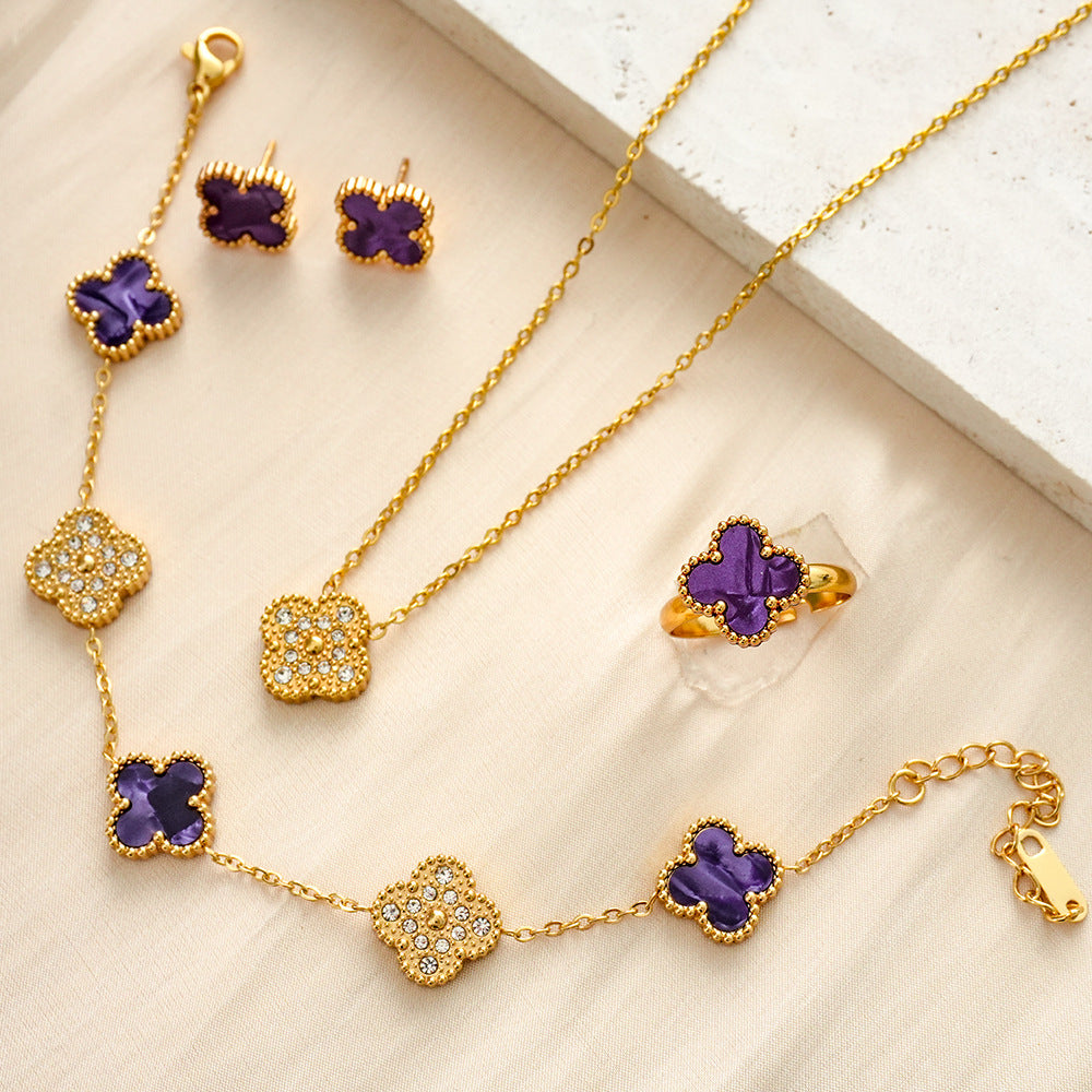 Wholesale Titanium Steel Plated Four Leaf Clover Jewelry Set For Women Rhinestone Necklace And Bracelet Trendy Casual Gift