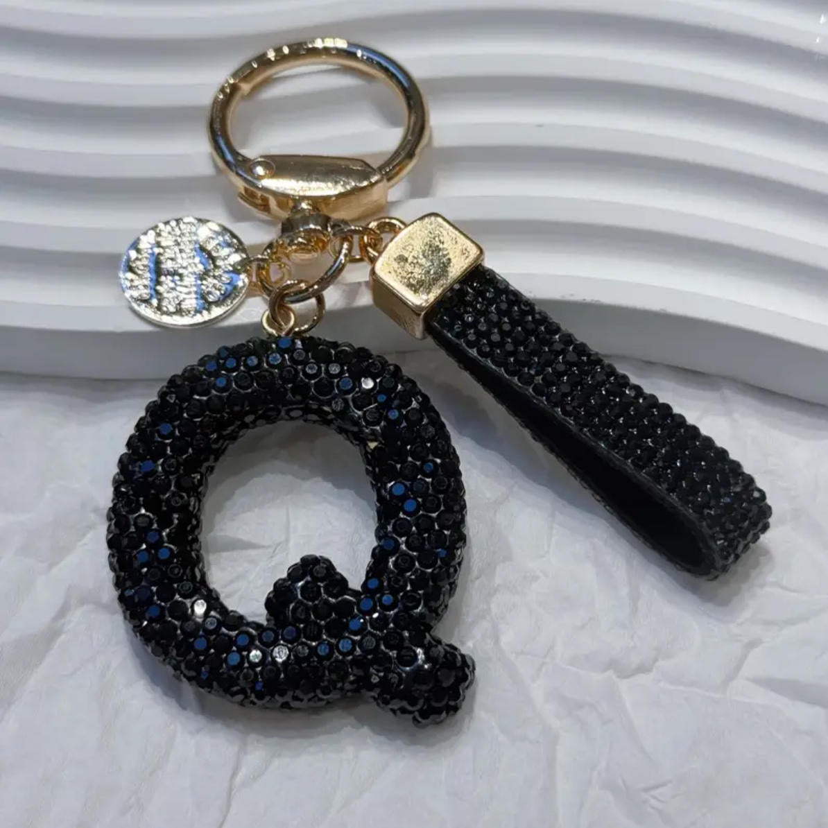 Wholesale Chic Rhinestone Letter Keychain Metal Electroplating Fashion Accessory Bag Charm Car Key