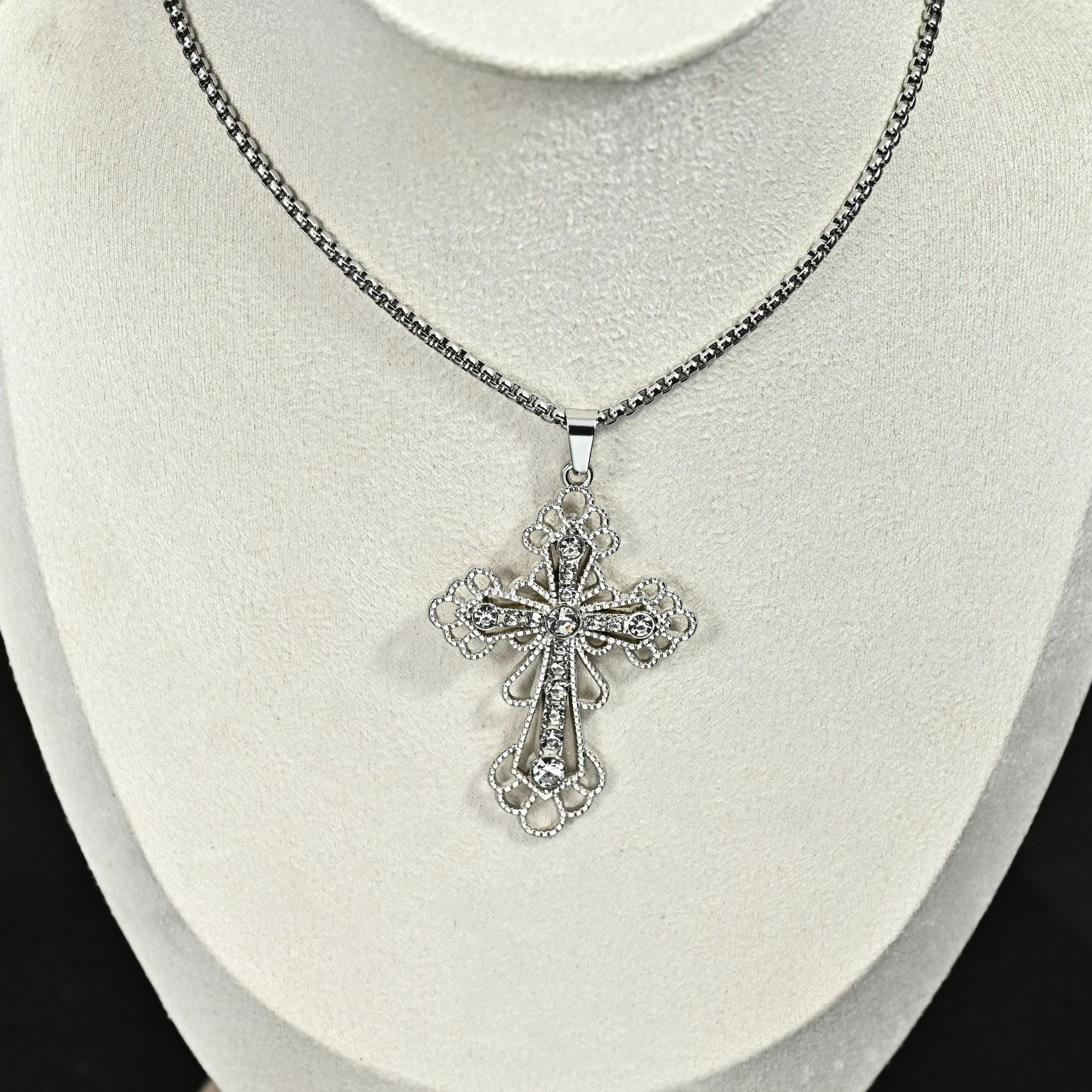 Wholesale Retro Vintage Cross Pendant Necklace For Men Stainless Steel Long Chain Chic Fashion Jewelry Accessory Gift
