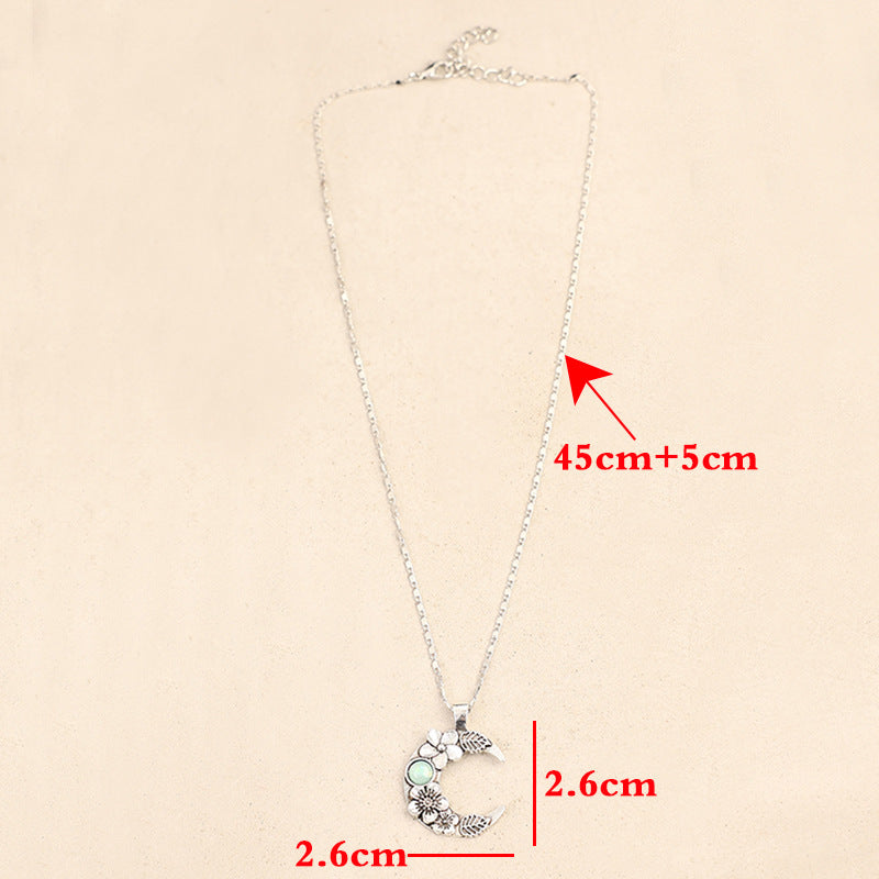 Wholesale Vintage style fashion crescent inlaid carved flower bohemian necklace