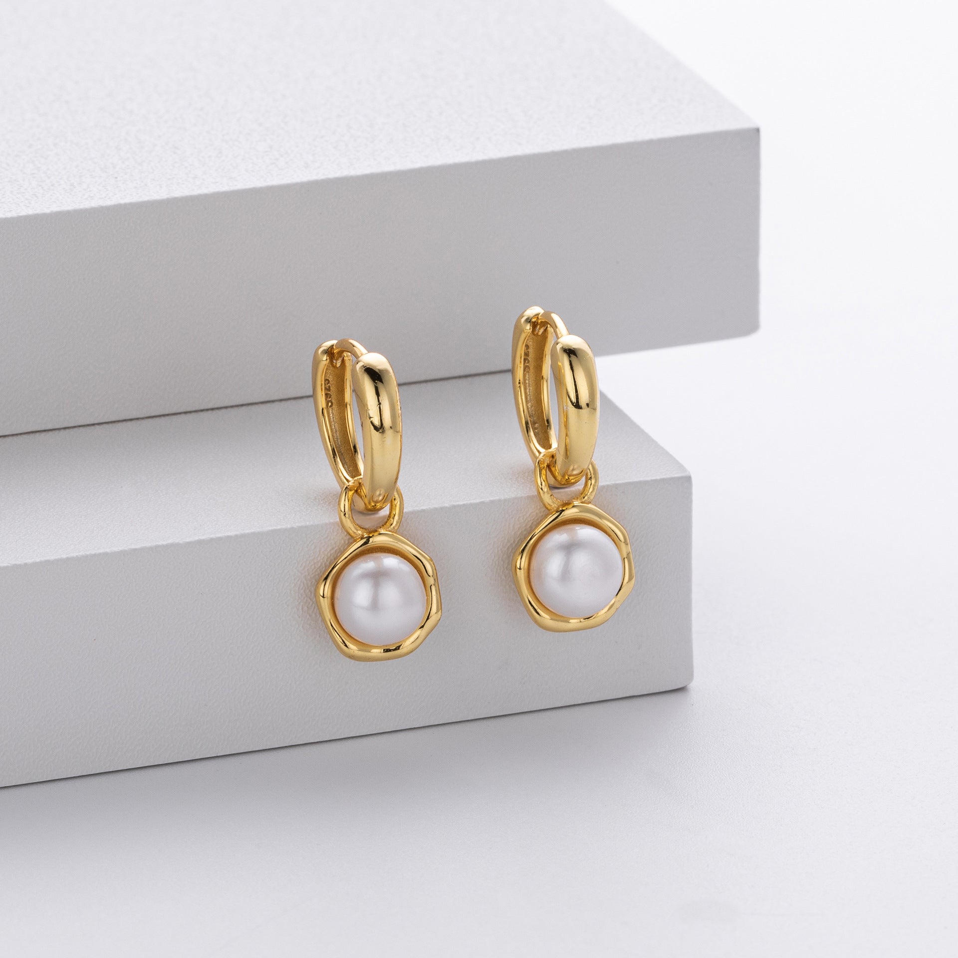 Wholesale s925  Simple Pearl Ear Buckle Fashion  Earrings