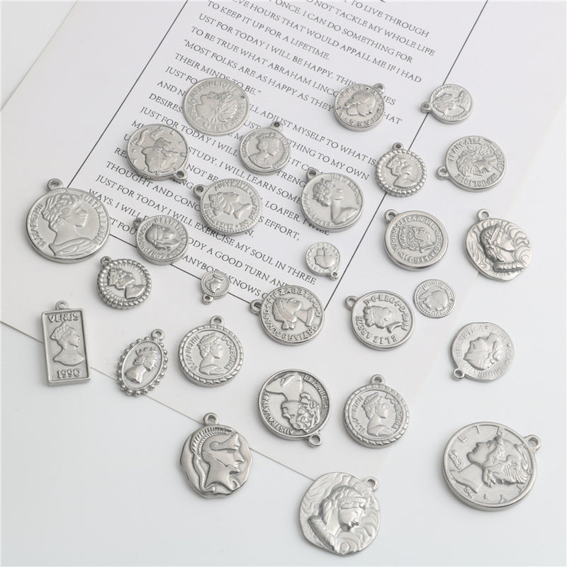 Wholesale Stainless Steel Queen Avatar Coin Commemorative Coin Pendant