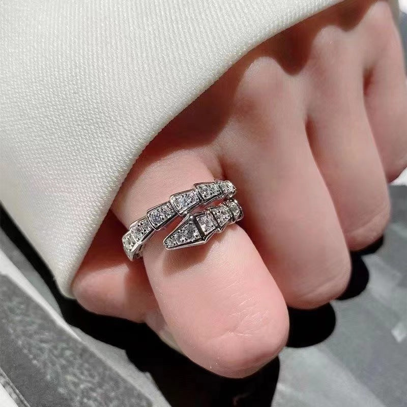 Wholesale Snake Bone Design Open Ring Gold Plated Copper with Crystal Accents Fashion Jewelry Gift